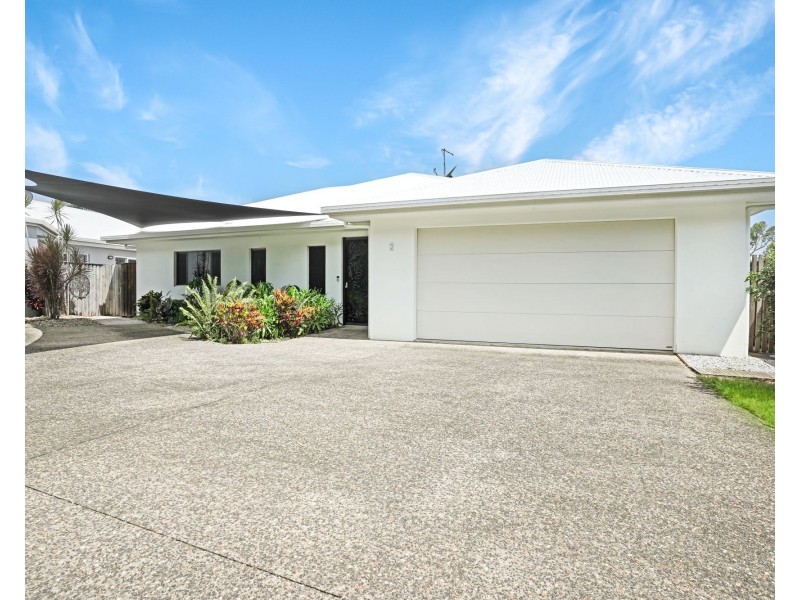 2 Flow Close, Trinity Beach QLD 4879