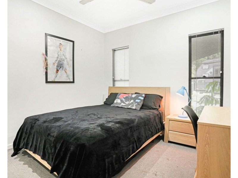 2 Flow Close, Trinity Beach QLD 4879