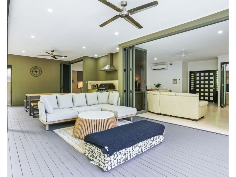 29 Muller Street, Palm Cove QLD 4879