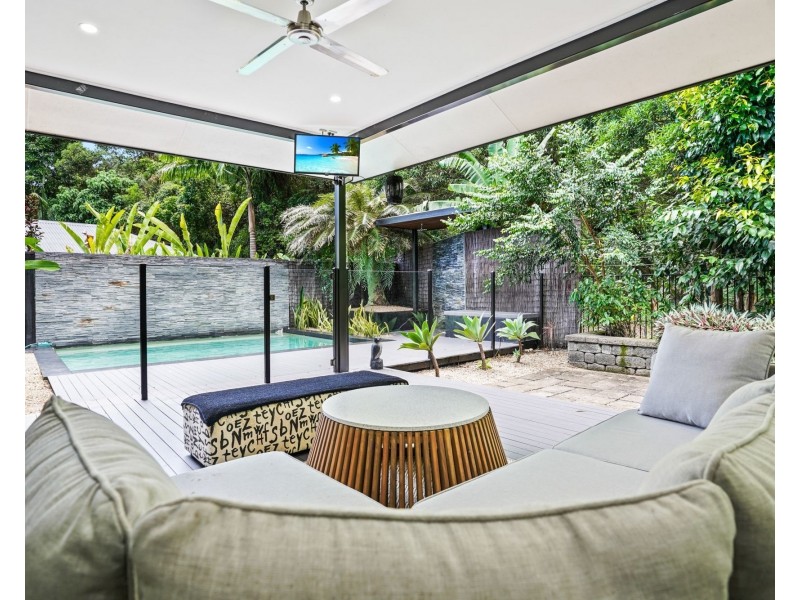 29 Muller Street, Palm Cove QLD 4879