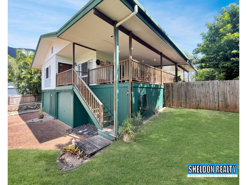 8 Bolwarra Close, Redlynch QLD 4870