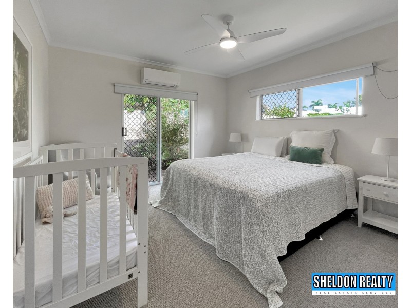 8 Bolwarra Close, Redlynch QLD 4870