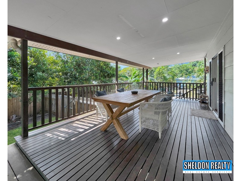 8 Bolwarra Close, Redlynch QLD 4870