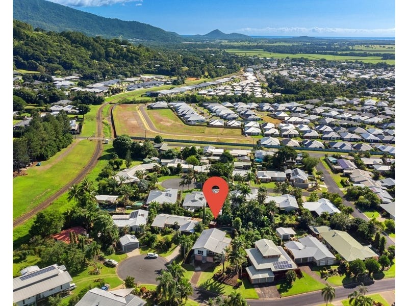 8 Bolwarra Close, Redlynch QLD 4870