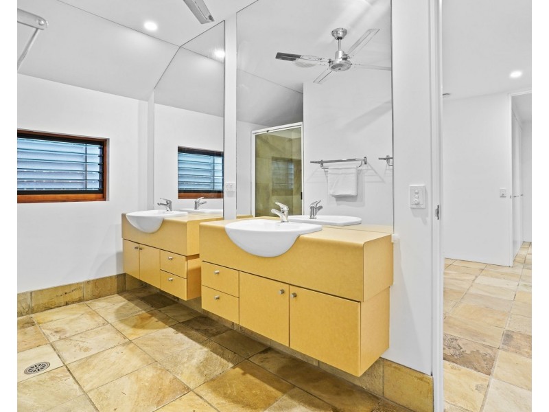 3 Bramble Street, Clifton Beach QLD 4879