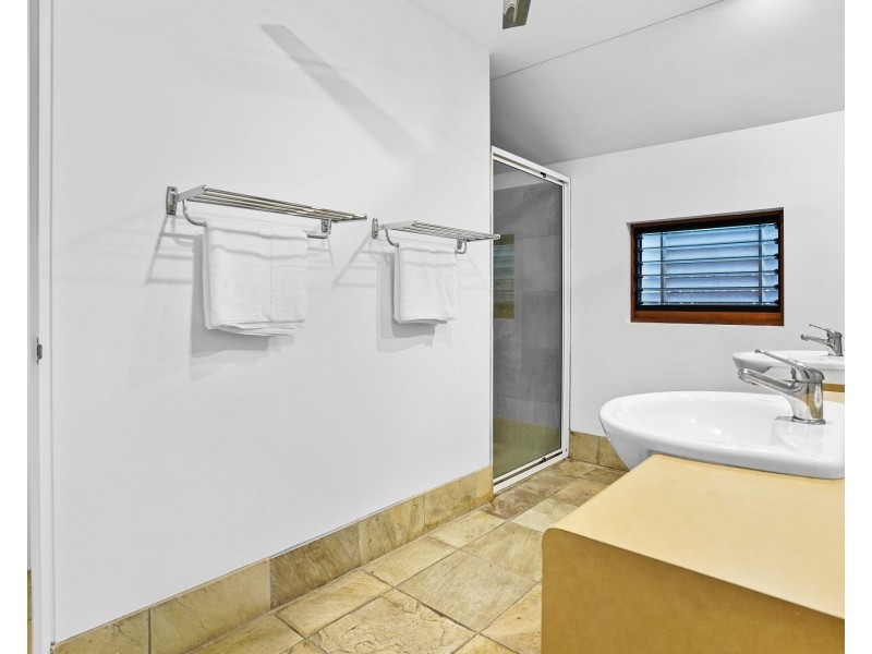 3 Bramble Street, Clifton Beach QLD 4879