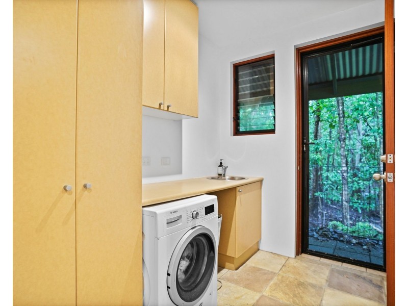 3 Bramble Street, Clifton Beach QLD 4879