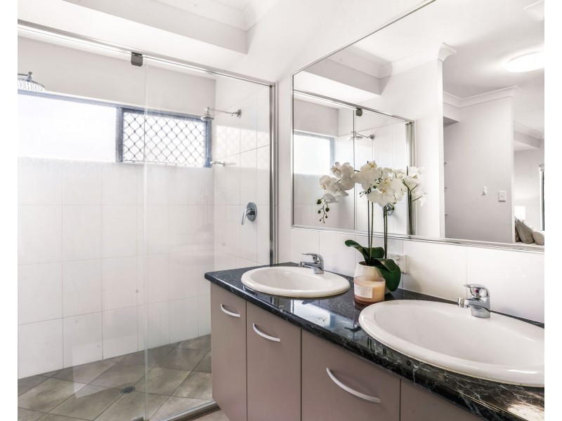 34 Thornborough Circuit, Smithfield QLD 4878