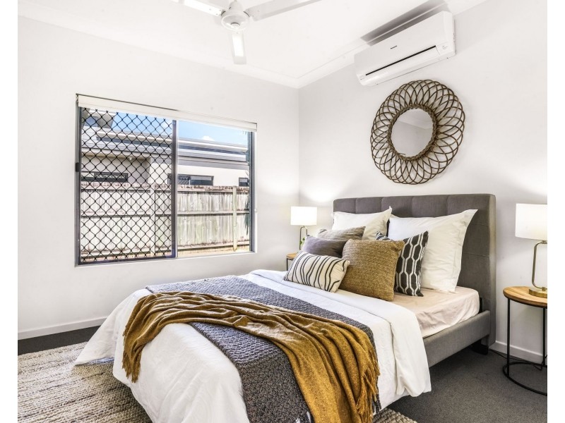 34 Thornborough Circuit, Smithfield QLD 4878