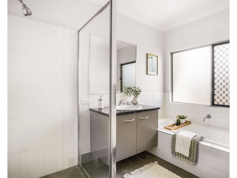 34 Thornborough Circuit, Smithfield QLD 4878