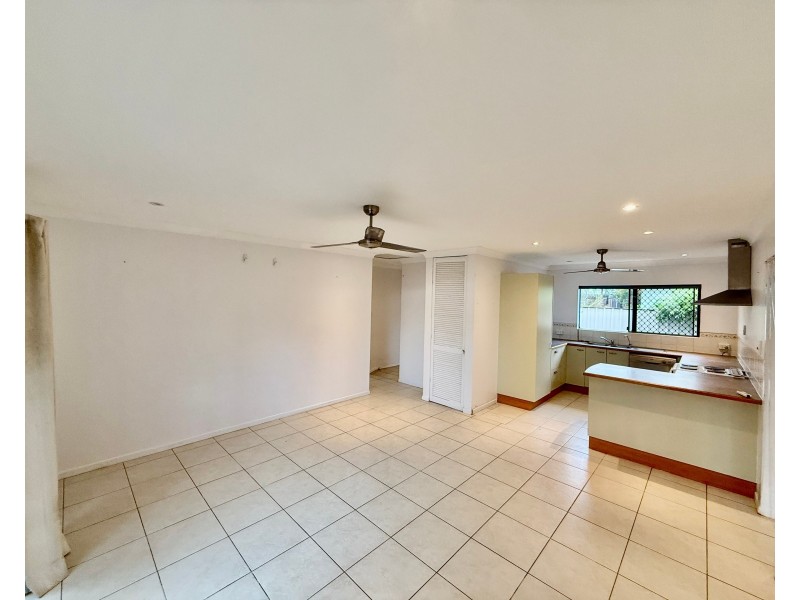 1/5 Simbai Close, Trinity Beach QLD 4879