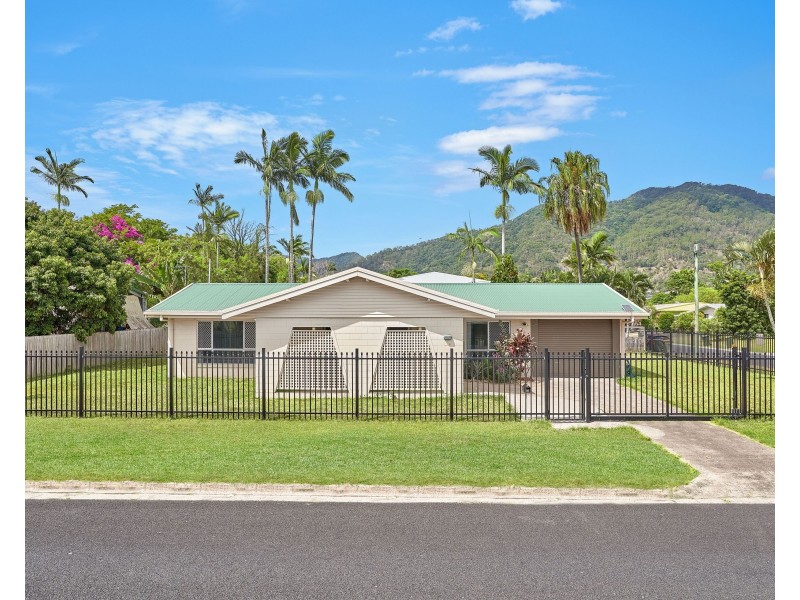 15 Wilcox Close, Manoora QLD 4870