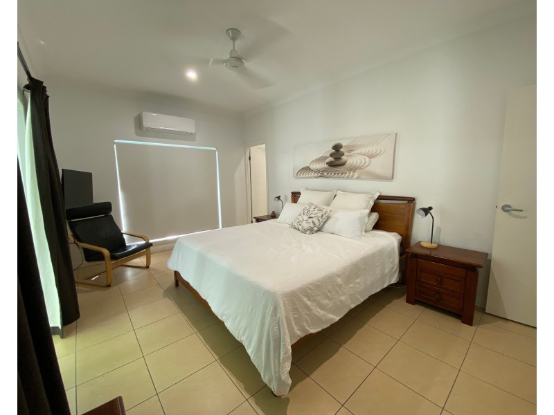 2/3 Upolu Esplanade, Clifton Beach QLD 4879