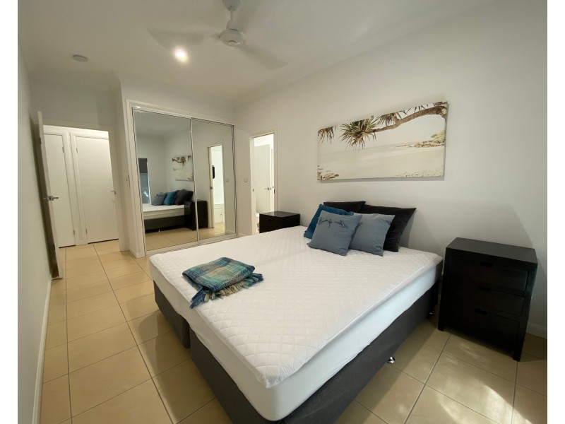 2/3 Upolu Esplanade, Clifton Beach QLD 4879
