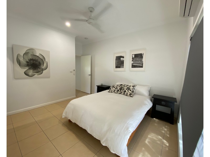 2/3 Upolu Esplanade, Clifton Beach QLD 4879