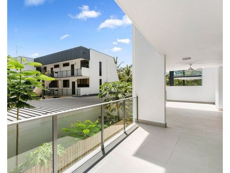 7/6-10 Wattle Street, Yorkeys Knob QLD 4878