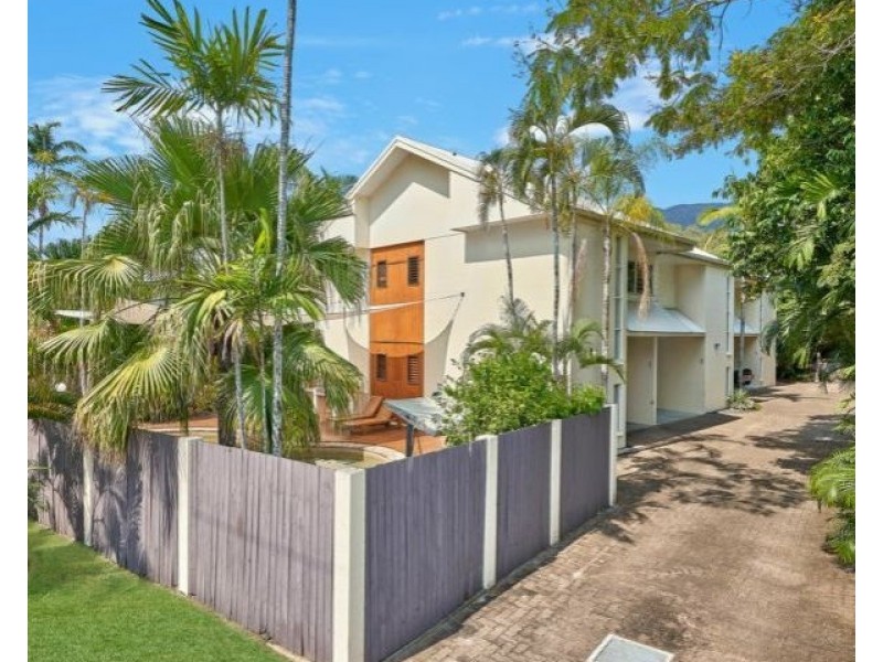 2/15 Amphora Street, Palm Cove QLD 4879