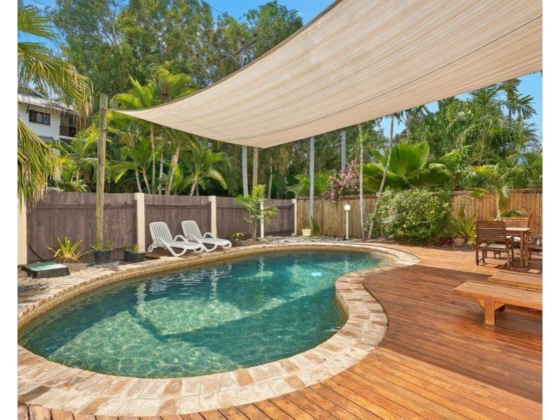 2/15 Amphora Street, Palm Cove QLD 4879