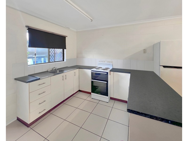 16/64 Pease Street, Manoora QLD 4870