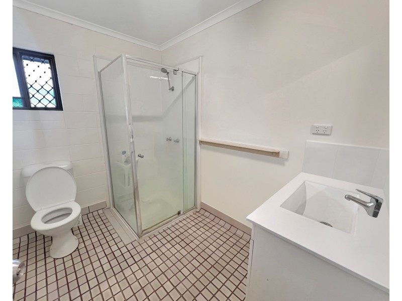 16/64 Pease Street, Manoora QLD 4870