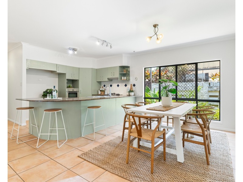 18 Escape Close, Clifton Beach QLD 4879