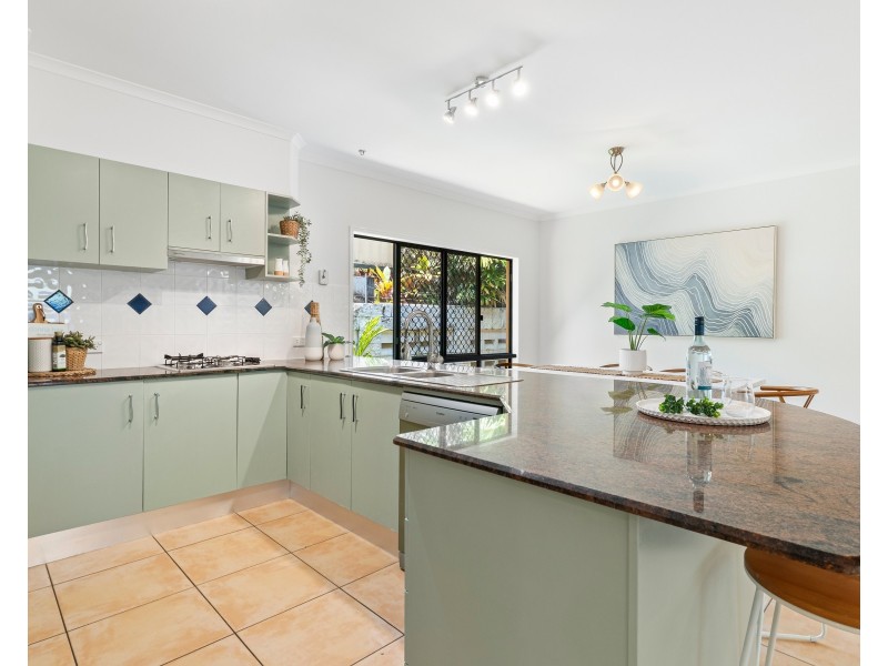 18 Escape Close, Clifton Beach QLD 4879