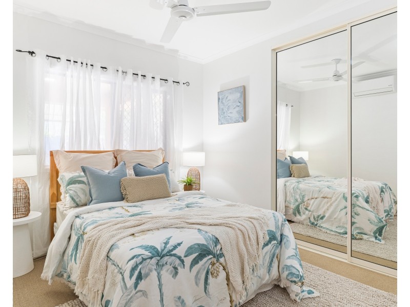 18 Escape Close, Clifton Beach QLD 4879