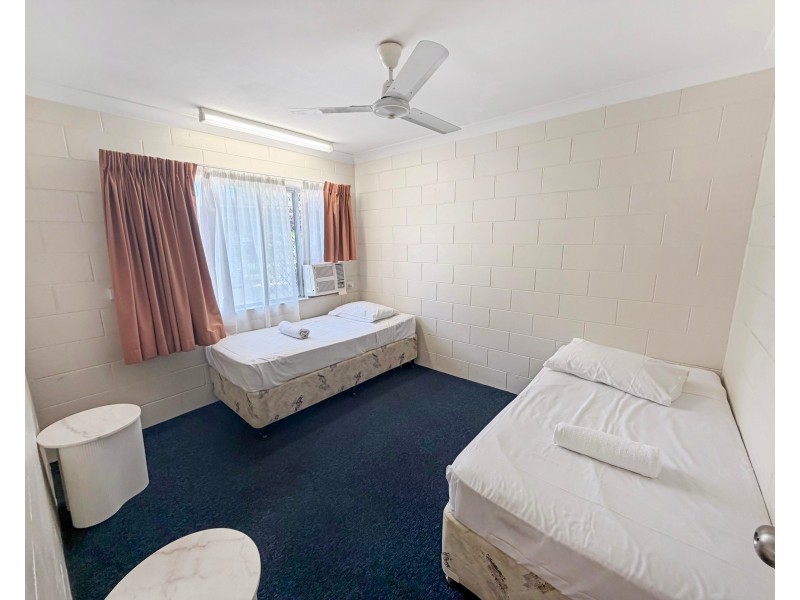 Unit 13/270-278 Sheridan Street, Cairns North QLD 4870