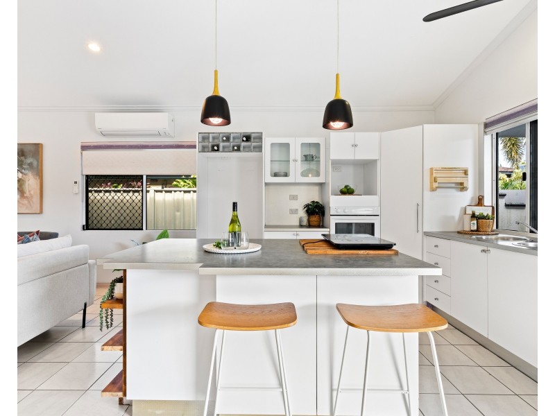 9 Lookout Terrace, Trinity Beach QLD 4879