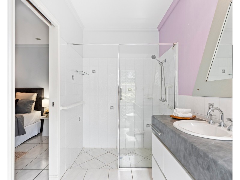 9 Lookout Terrace, Trinity Beach QLD 4879