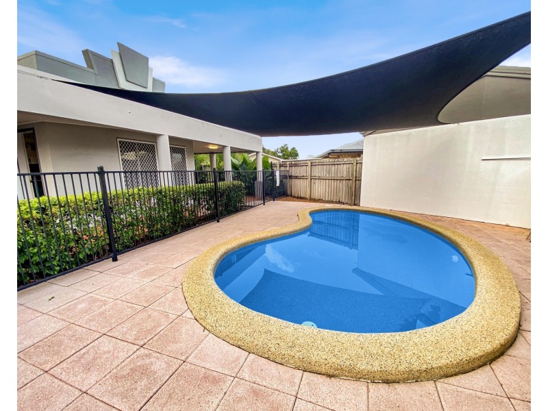 13 Garnet Street, Smithfield QLD 4878