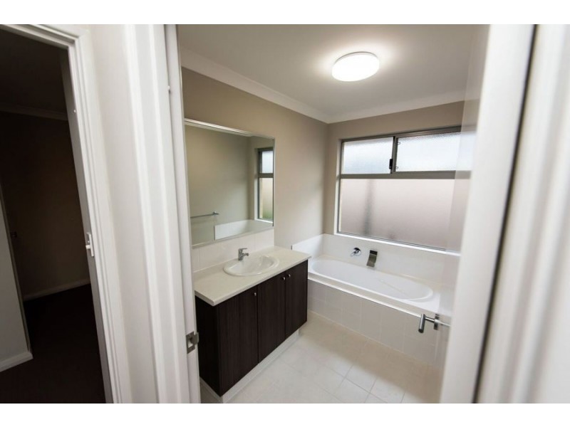 36 Wilderness Way, Aveley WA 6069