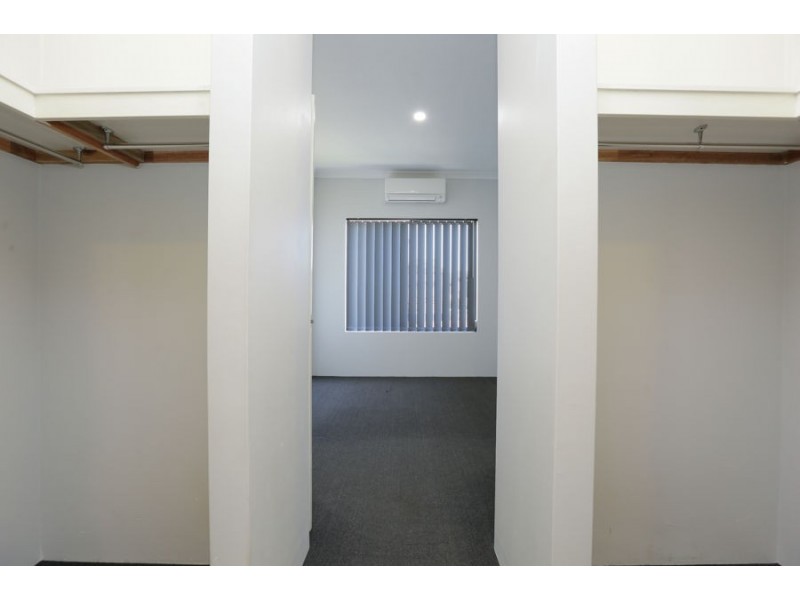 37 Kerkeri Heights, Lakelands WA 6180