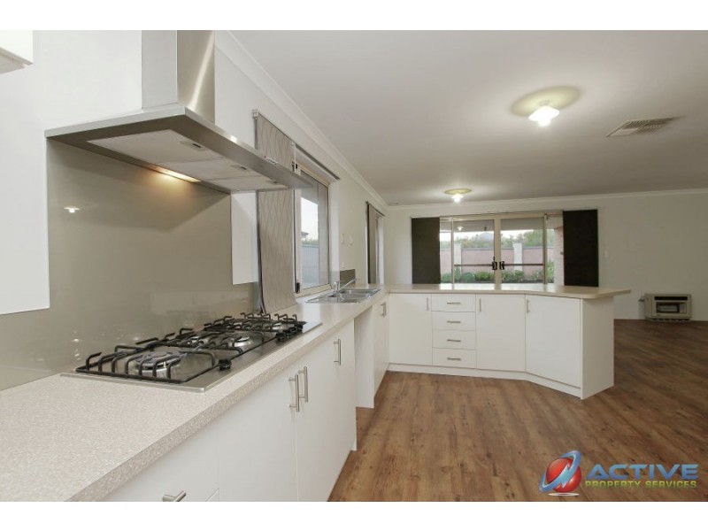 12 Sequin Close, Meadow Springs WA 6210