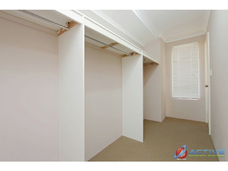 12 Sequin Close, Meadow Springs WA 6210