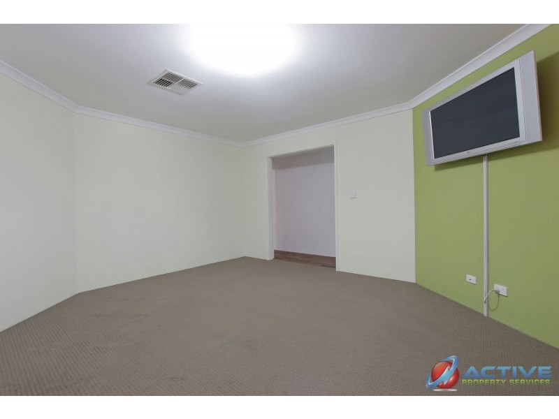 12 Sequin Close, Meadow Springs WA 6210