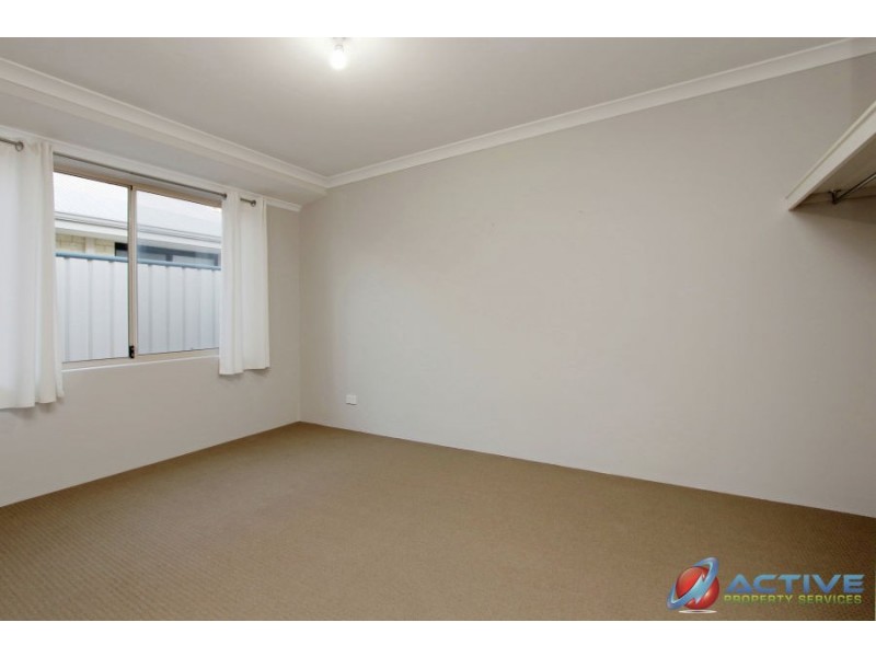 12 Sequin Close, Meadow Springs WA 6210