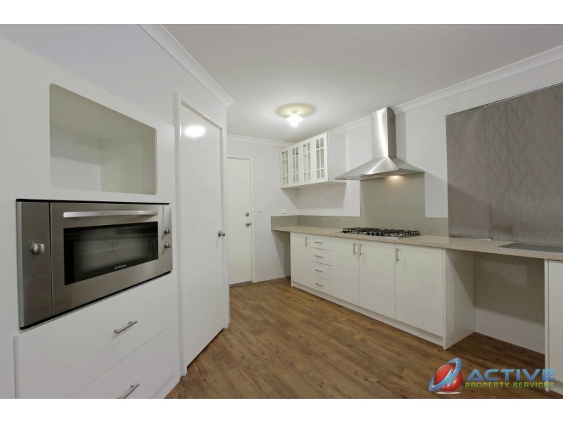 12 Sequin Close, Meadow Springs WA 6210