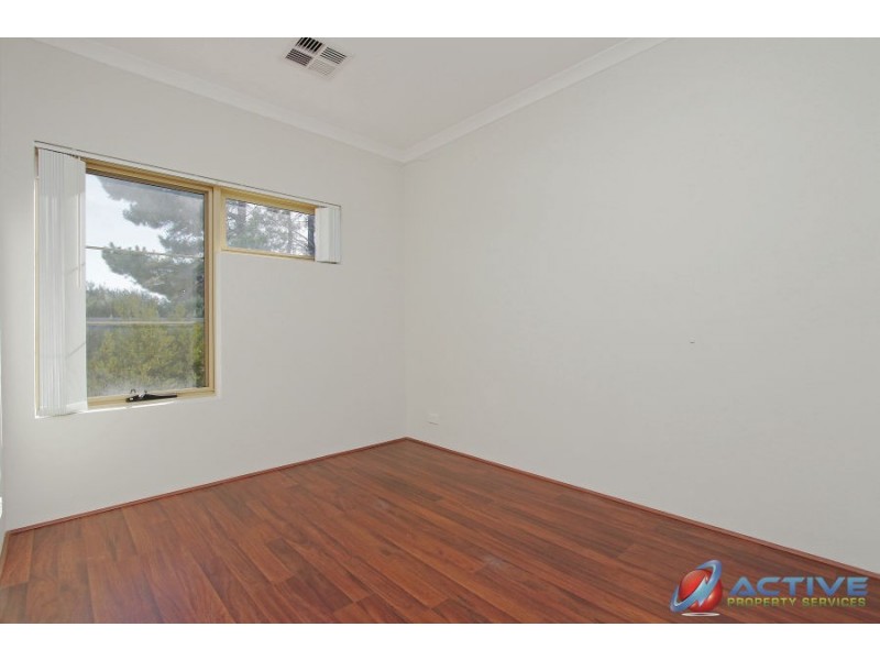 17 Pegus Way, Piara Waters WA 6112