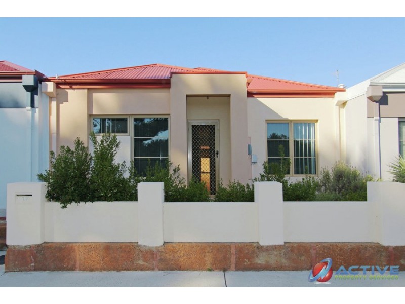 17 Pegus Way, Piara Waters WA 6112