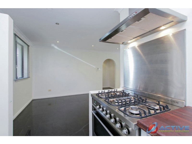 12/23 Kinsella Street, Joondanna WA 6060