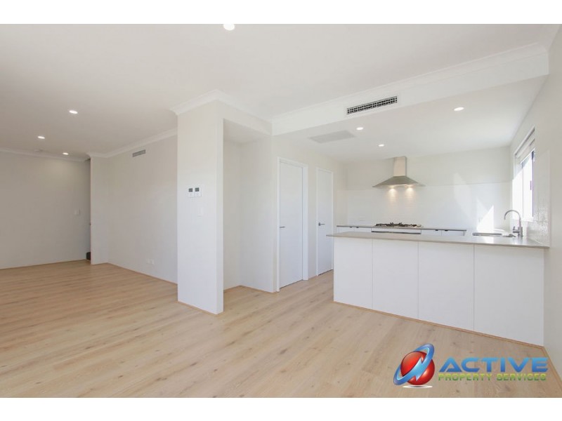 24/68 Hickman Road, Silver Sands WA 6210