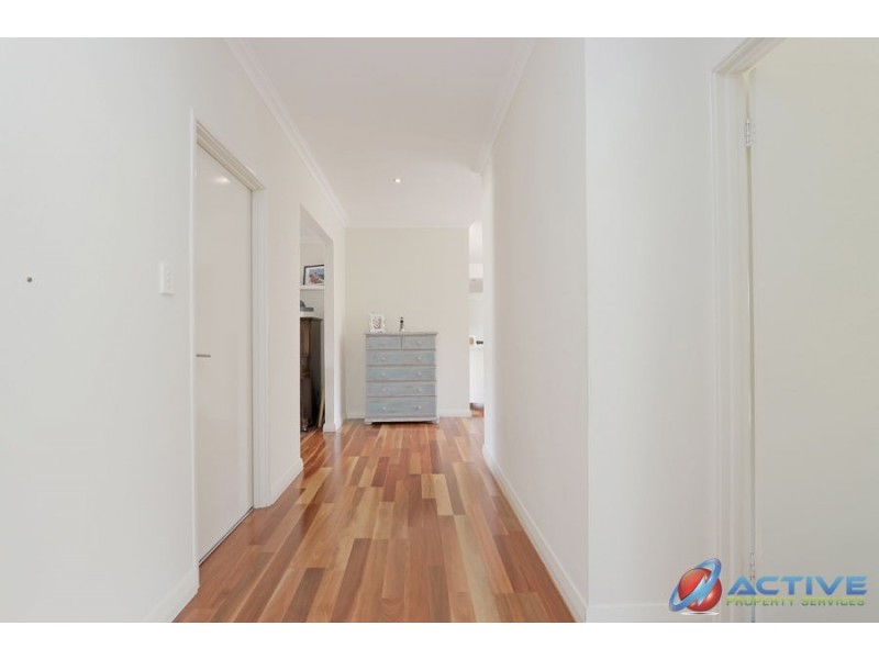 21 Victor Drive, Madora Bay WA 6210