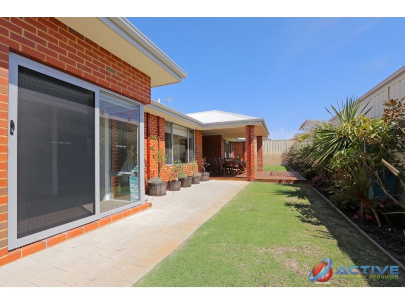 21 Victor Drive, Madora Bay WA 6210