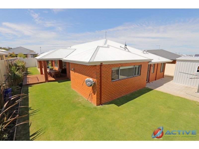 21 Victor Drive, Madora Bay WA 6210