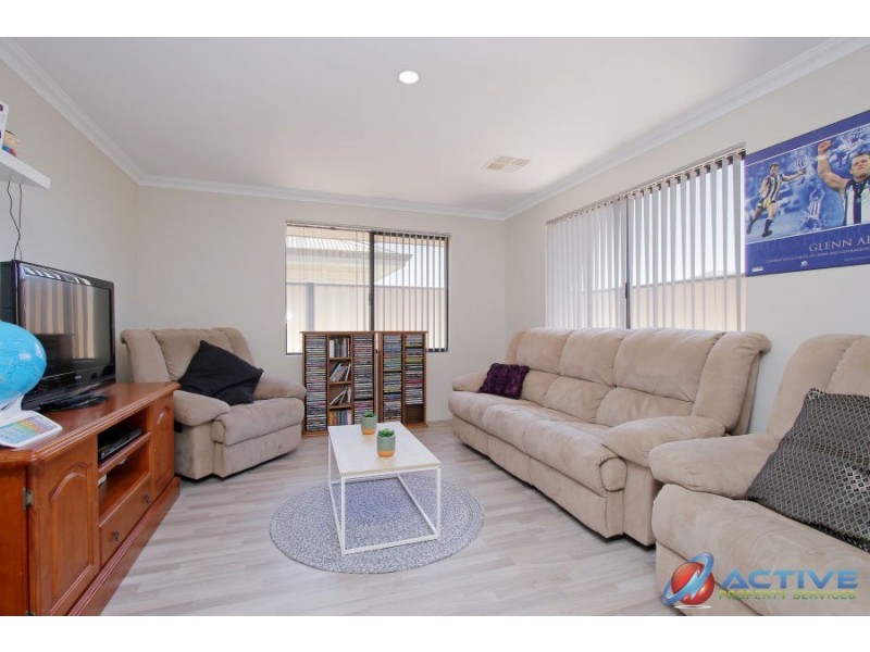 23 Newbridge Street, Meadow Springs WA 6210