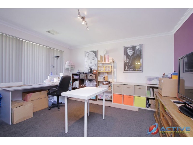23 Newbridge Street, Meadow Springs WA 6210