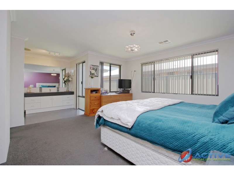 23 Newbridge Street, Meadow Springs WA 6210