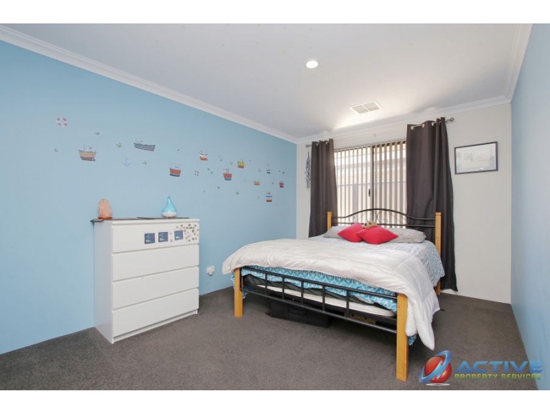 23 Newbridge Street, Meadow Springs WA 6210