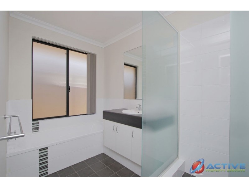 23 Newbridge Street, Meadow Springs WA 6210